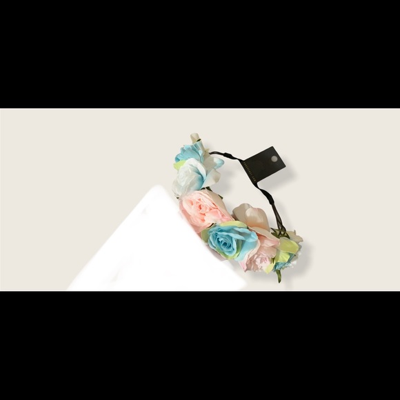 NWT Forever 21 Floral Headband - Picture 2 of 4